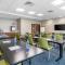 Holiday Inn Express & Suites - Ruskin by IHG