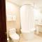 Rooftop-Pool Suite with King Bed in Ocean Dr C303 - ميامي بيتش