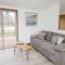 2 Meadow Retreat