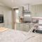 2 Meadow Retreat