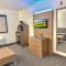 Estherville Hotel & Suites