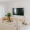 Bianco on Shoal - Luxe Beach house in Shoal Bay