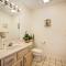 Waterfront Condo with Resort Perks in Lake Ozark!