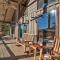 Mountain View Hideaway with Outdoor Fireplace!