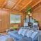 Lovely Oakhurst Cabin with Deck and Mtn Views!