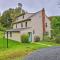 3 Mi to Blue Marsh Lake Spacious Home with Deck - Shartlesville