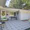 3 Mi to Lake Arlington Pet-Friendly Home!