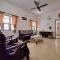 Comfy 2-bedroom House in Sanjaynagar, Bengaluru