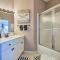 Lake Ozark Condo with Boat Slip and Fireplace - بحيرة أوزارك