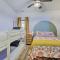 Lake Ozark Condo with Boat Slip and Fireplace - بحيرة أوزارك