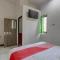 Capital O 91690 Moza Guest House - Klaten