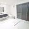 Lovely modern 2 bed villa