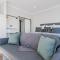 34.4 Degrees South Studio Apartment