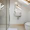 Thrift House - Central Location - Free Parking, Pool Table, Fast Wifi, Smart TV with Fast Wifi by Yoko Property - Northampton