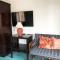 Sutus Court 7