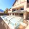 Duplex de Standing à Saint-Lary-Soulan avec Piscine, Terrasse et 15 Couchages - FR-1-457-179