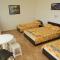 "Ahtopol"-rooms for rent-free parking 100 meters away
