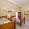 Ponderosa Holiday Home