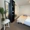 5 Bedroom, sleeps 9 - base to explore Liverpool and beyond