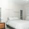 Spacious King Suite Mid Town Home With Serene Patio