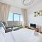 Fully Furnished Studio - 70m from Metro Station - 迪拜