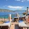 Villa Ireni Waterfont