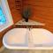 Kaoglen Doe-Feature Bathroom-Cairngorms-Pets Allowed - Balnald