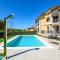 Premium Apartment Silvia with pool