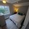 Beachy Bay Breeze Bungalow 2BR with parking and close to many amenities. - 西黑文