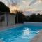 Rustic cottage with stunning swimming pool - Saint-Front
