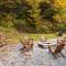 Peaceful cabin w/ hot tub, pool table & fire pit - BIG BLUE - Bryson City