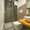 Liotru Maisonne, rooms with en-suite bathroom and shared bathroom