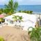 Tres Palmas Beach House