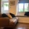 1 Lymbrook Cottages