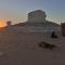 Haking camping white desert trips - Mandīshah