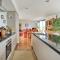 Superb apartment with terrace near the river in Putney by UnderTheDoormat - 伦敦