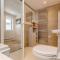 Luxe Detached 3 Bed Luxe House on Exclusive Private Estate Close to Coast Free Hot Tub Sleeps 6 Private Parking for 2 Cars