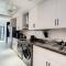 Luxury Modern Studio in JLT with Amazing View & Rooftop Pool - sleeps 3 - Dubai