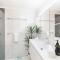 Oceanfront Arafura Abode with Stunning Views - Darwin
