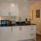 Lakes Hotel & Spa Apartments