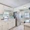 Picturesque Duplex Unit, half Mi to the Beach! - أوك آيلاند