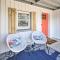 Picturesque Duplex Unit, half Mi to the Beach!