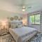 Airy Cottage Close to Rock Lake with Fire Pit!