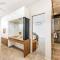 Poolside Gunya Luxury Living in Fannie Bay