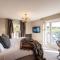 Clwyd Gate Manor Pool Sauna HotTub Cave Wales
