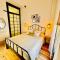 300yr old, self catering, tiny house in Victoria Centre, Gozo