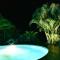 LODGE PAMPLEMOUSSE avec PISCINE privative , dans parc calme à 500 m plage