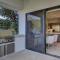 Villa Lago - Luxe Infinity Edge Pool, Mountain & Lake Views #065943 4br