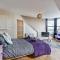 Dizzy Heights Swanage Sleeps 10 with Amazing Views - 斯沃尼奇
