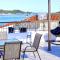 La Maison Plakes Rooftop Apt - Skiathos Town